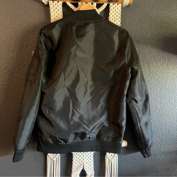 Beautiful Giant Bomber Jacket Black Mens Sz S Goth Punk Grunge - Picture 2 of 6
